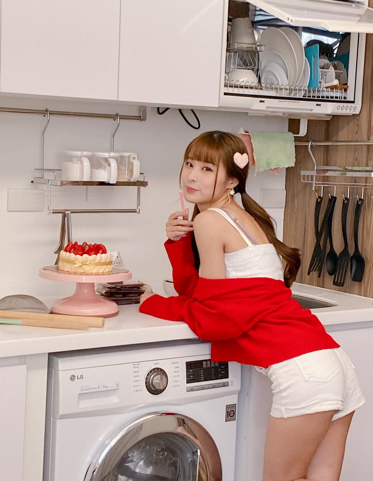 泥泥汝 – 全套无水印14期&视频[9.2G-2024.8新发]