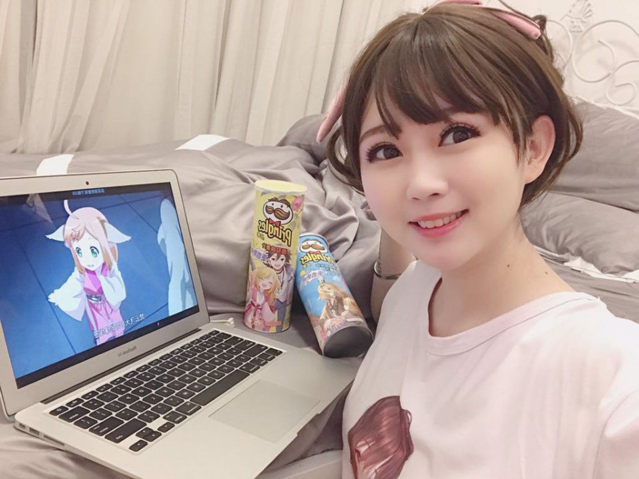 是依酱吖 – 全套80期&随包视频[15.1G-2025.8]