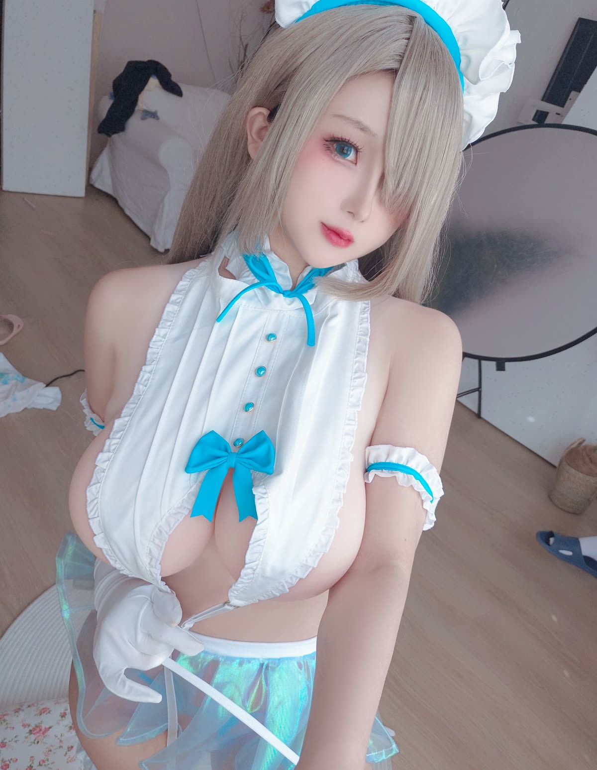 日奈娇 – 全套215期及随包视频[225.8G-2025.9]