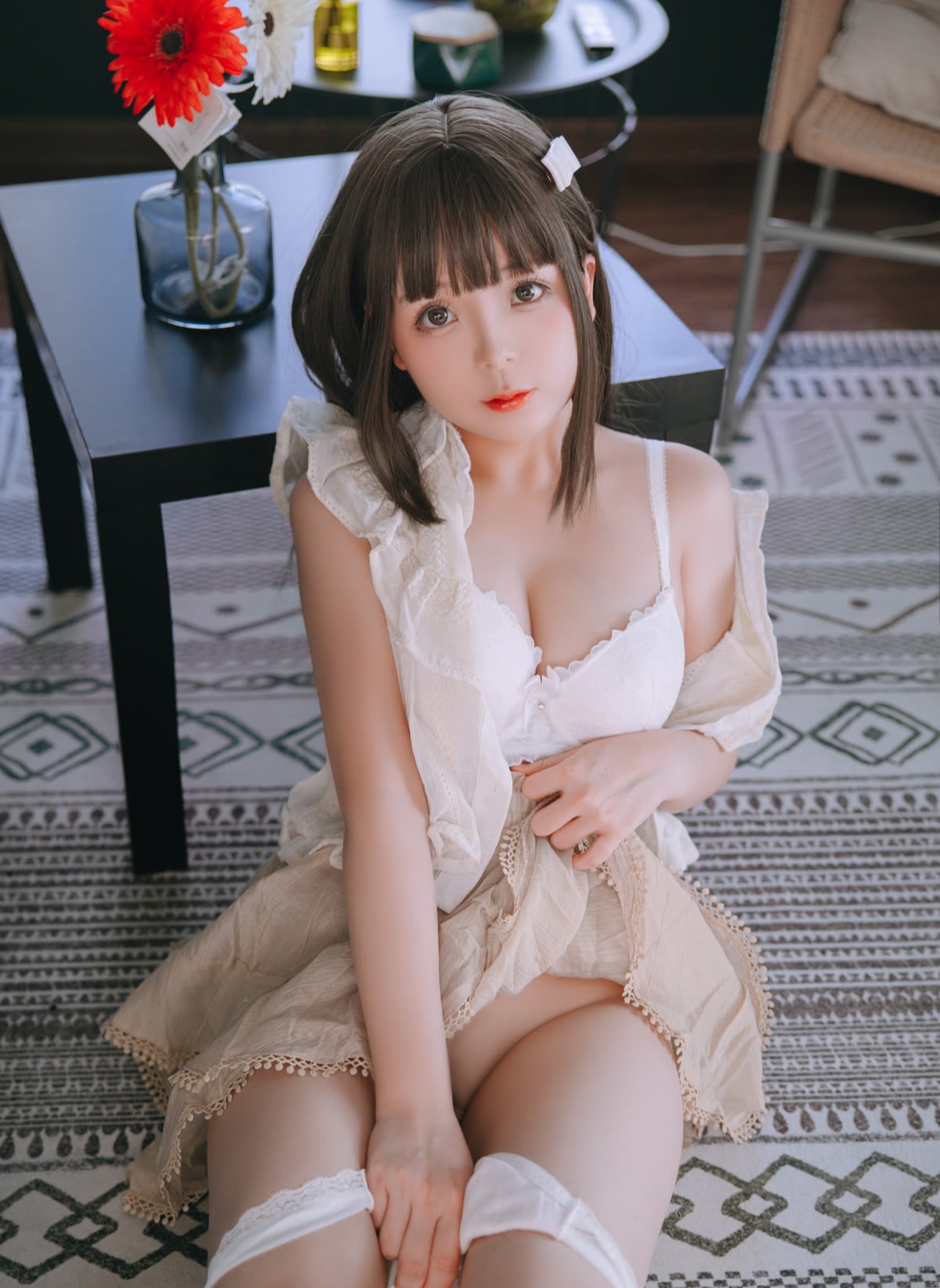 日奈娇 – 全套215期及随包视频[225.8G-2025.9]