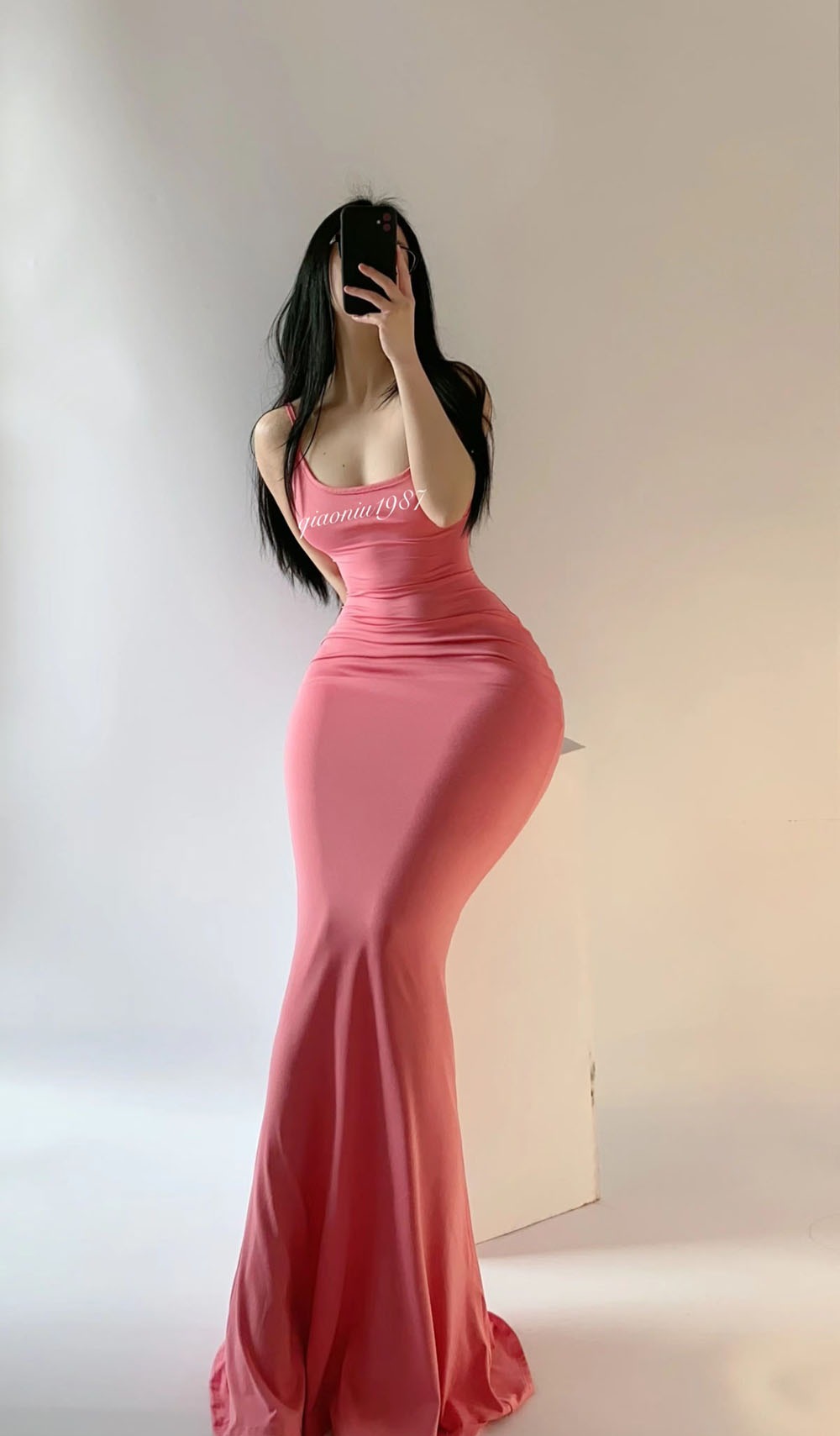 俏妞qiaoniuTT – 微密圈会员订阅系列套图&视频[132套-2025.10]