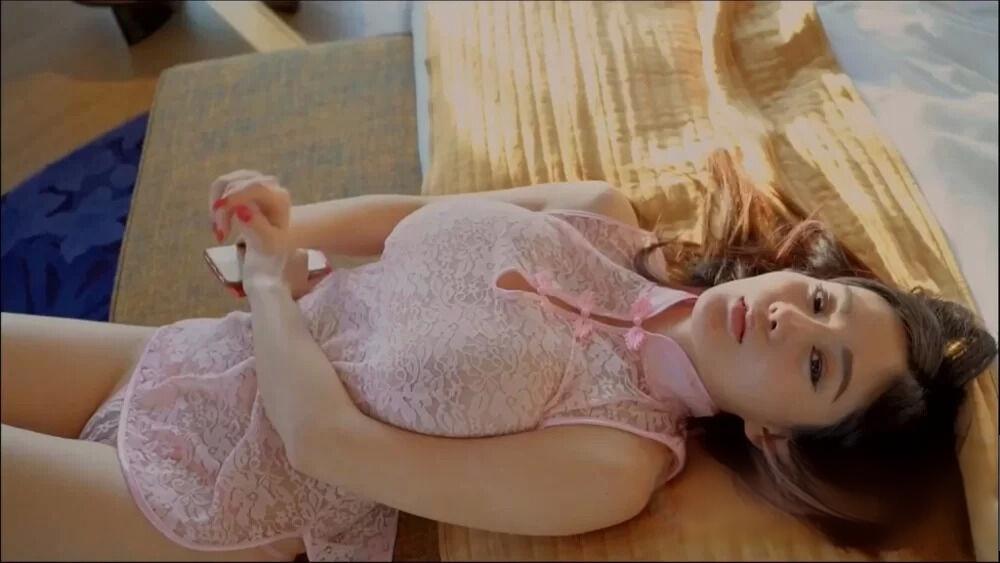 爆乳女神易阳秀美APP视频超诱惑合集1080P 30分钟小合集[1v-30min-464M]